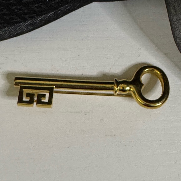 Givenchy Other - Givenchy Gold Decorative Key Accent broach, pin